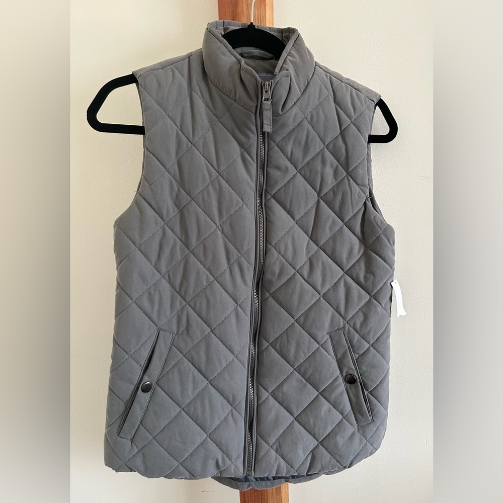 Laura Scott Gray Quilted Full Zip Sleeveless Vest Pockets Outerwear Size S NWT